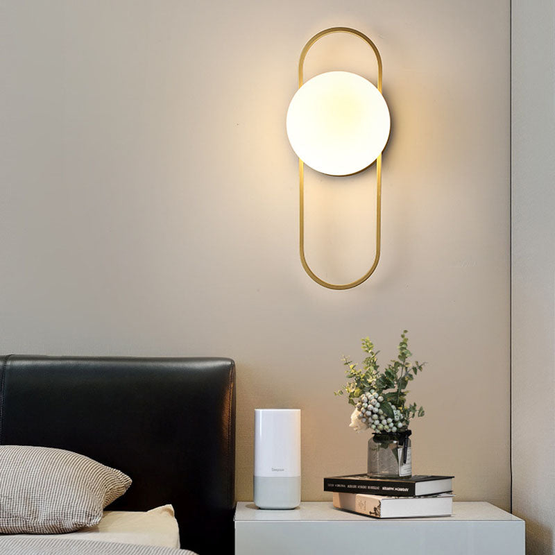 Globe Glass Wall Lamp in Modern Style Metal 1-Light Wall Light for Bedroom