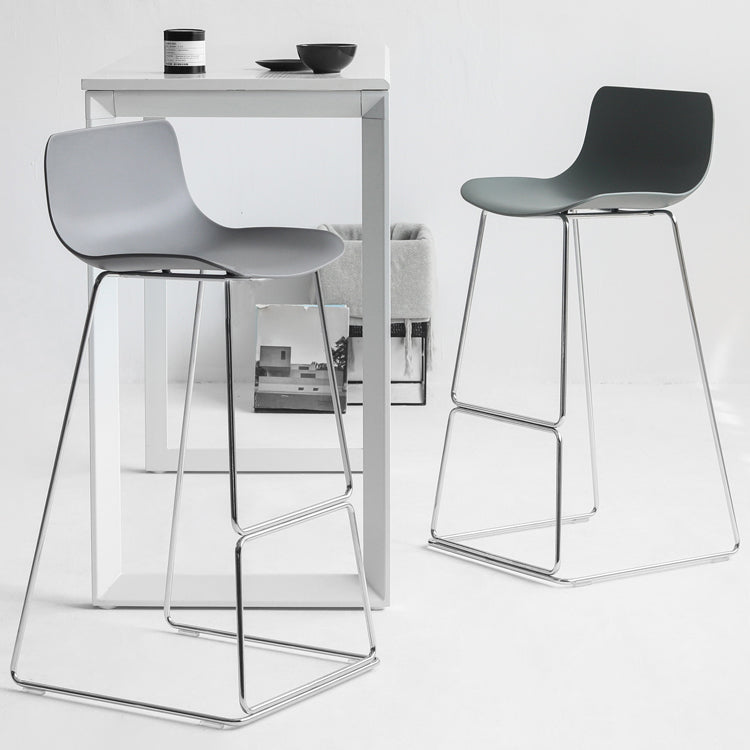 Contemporary Style Bar Stool Plastic Counter Bar Stool with Metal Legs for Home