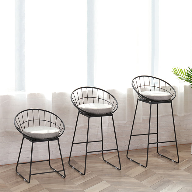 Modern Footrest Counter Bar Stool Bucket Low Back Bar Stool for Coffee Shop