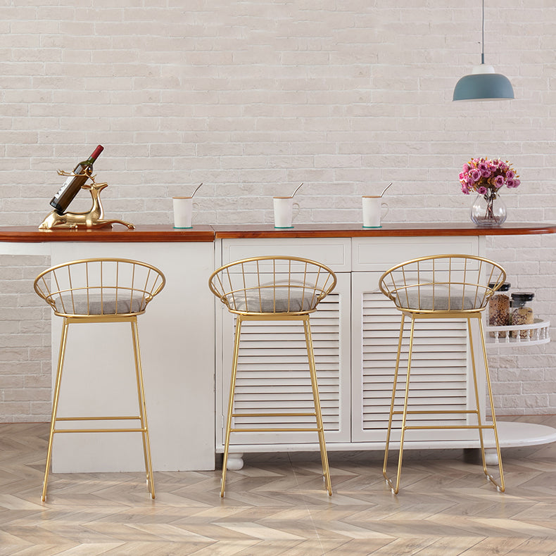 Modern Footrest Counter Bar Stool Bucket Low Back Bar Stool for Coffee Shop