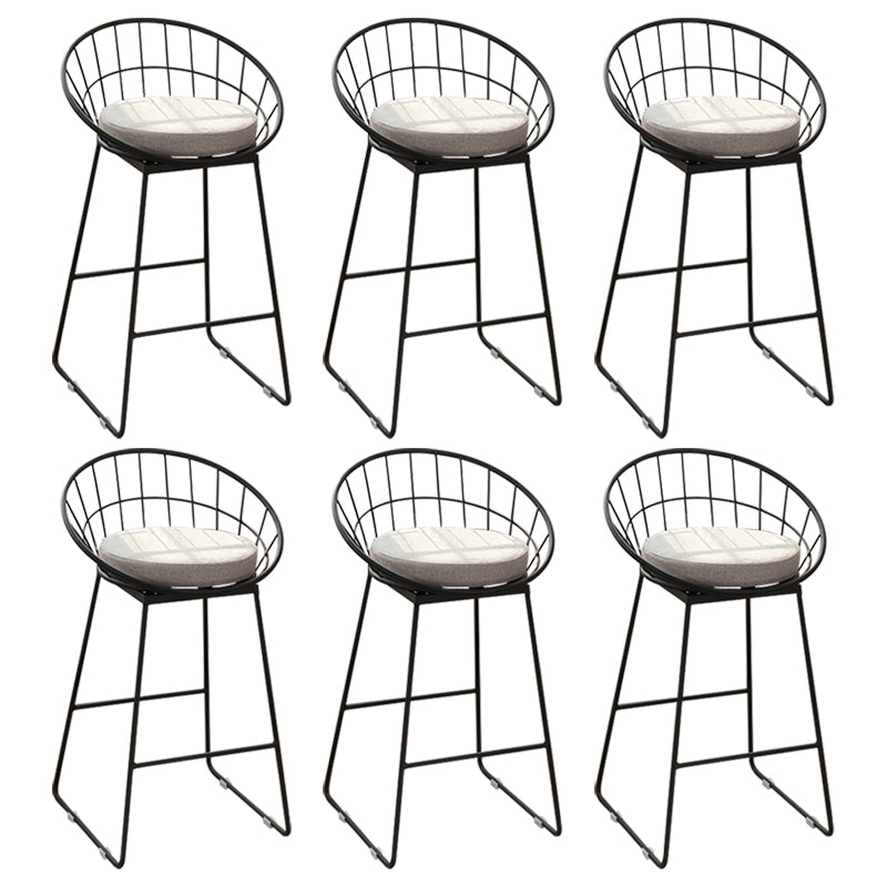 Modern Footrest Counter Bar Stool Bucket Low Back Bar Stool for Coffee Shop