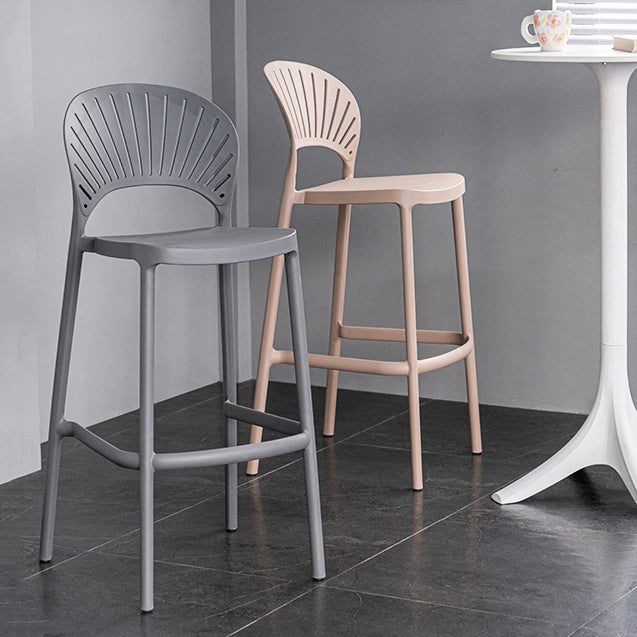 Nordic Style Bar-stool Plastic Counter Bar Stool with Plastic Legs for Restaurant