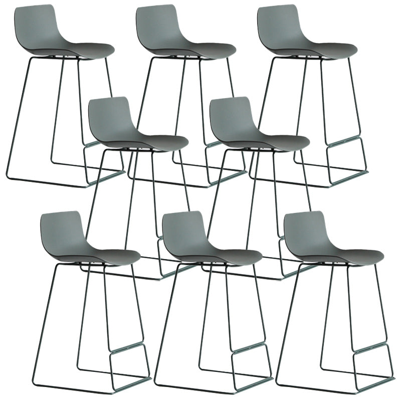 Modern Style Bar-stool Bucket Plastic Bar Stool with Metal Legs for Home