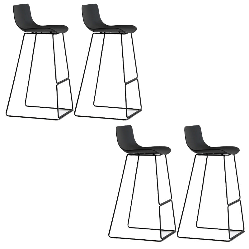Modern Style Bar-stool Bucket Plastic Bar Stool with Metal Legs for Home