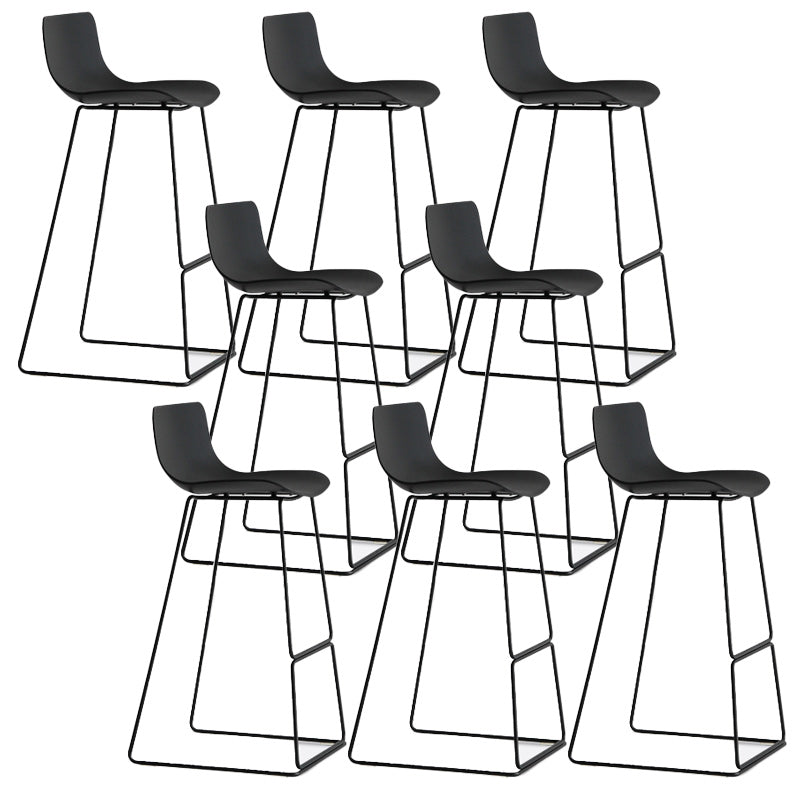 Modern Style Bar-stool Bucket Plastic Bar Stool with Metal Legs for Home