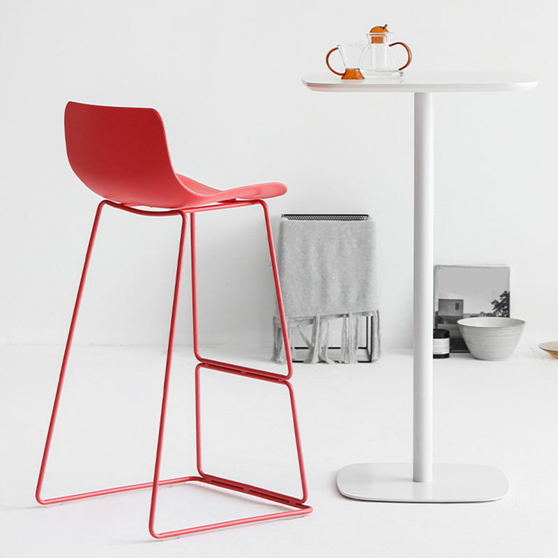 Modern Style Bar-stool Bucket Plastic Bar Stool with Metal Legs for Home