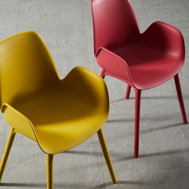 Modern Plastic Chair Parsons Chair with 4 Legs in Matte Finish for Home