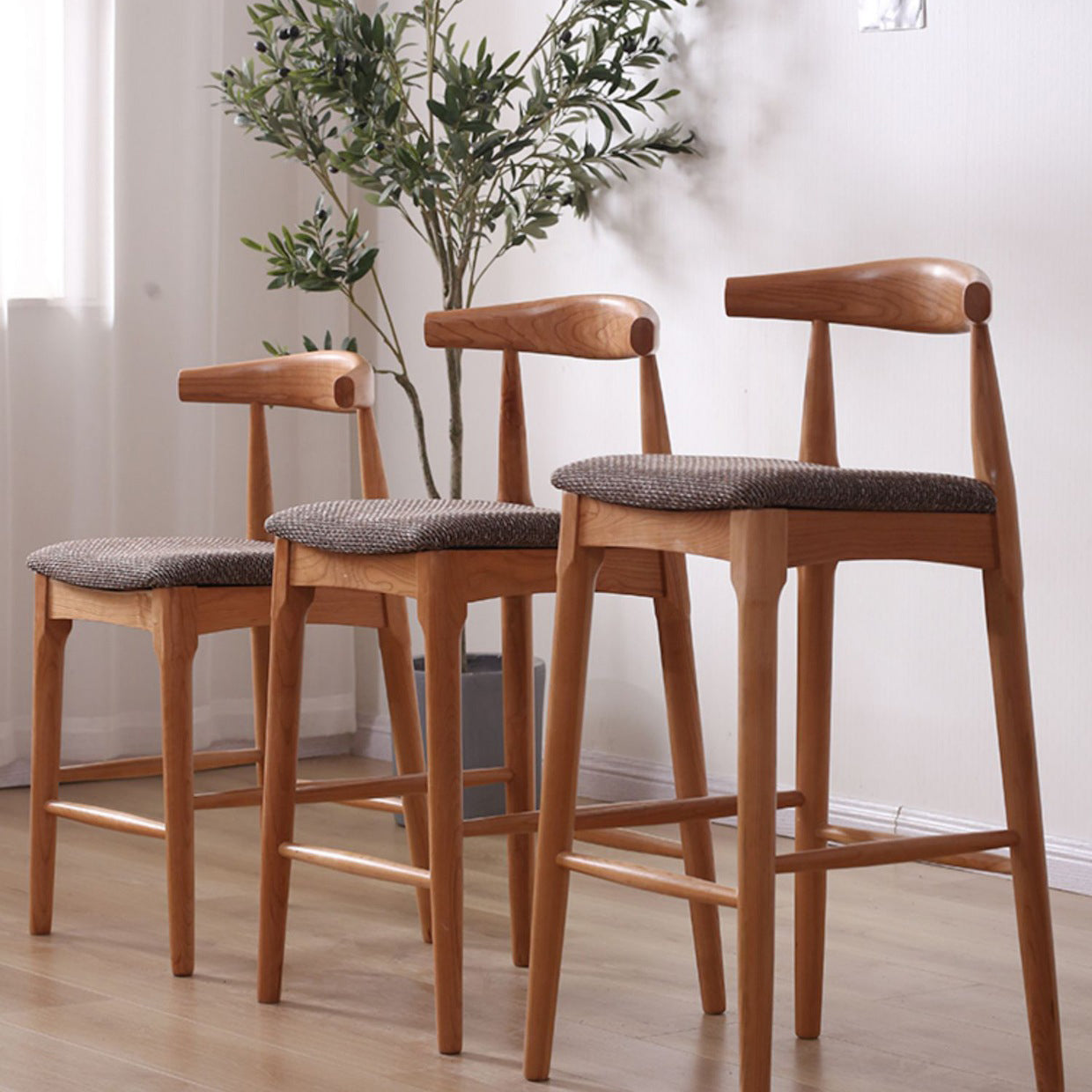Modern Style Bar-stool Wooden Bar Stool with Wood Legs for Home