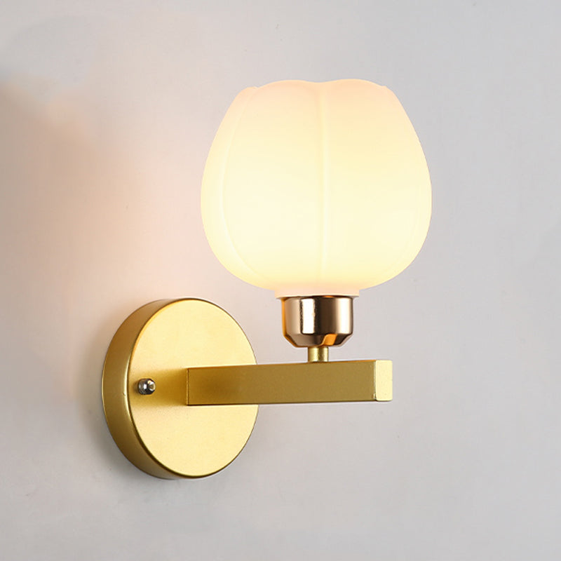 Modern Style Wall Light Simple Wall Mount Light with Iron for Dining Room