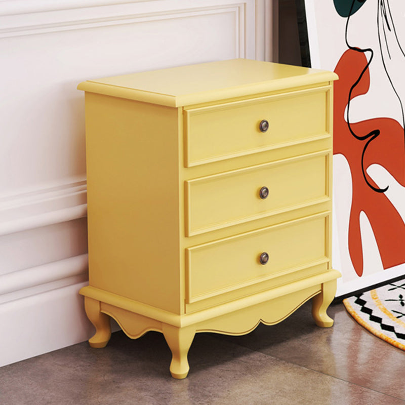 3-Drawer Bachelor's Chest Traditional Storage Chest for Bedroom