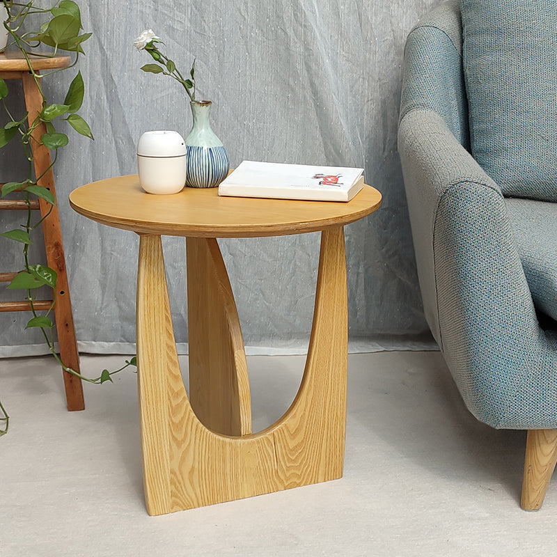 Scandinavian Round Wooden Top Side Table 19.6-inch Abstract End Table