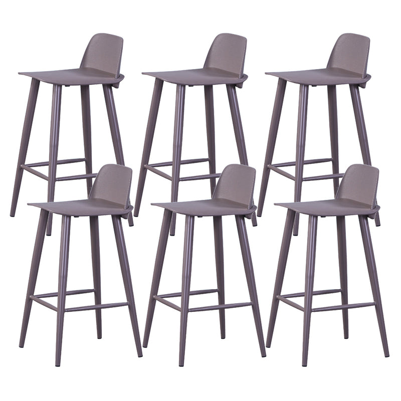 Contemporary Low Back Bar Stool Plastic Footrest Stool for Restaurant