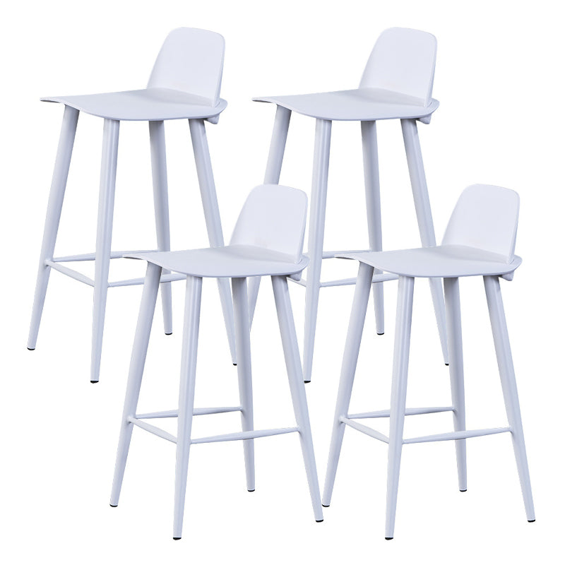 Contemporary Low Back Bar Stool Plastic Footrest Stool for Restaurant