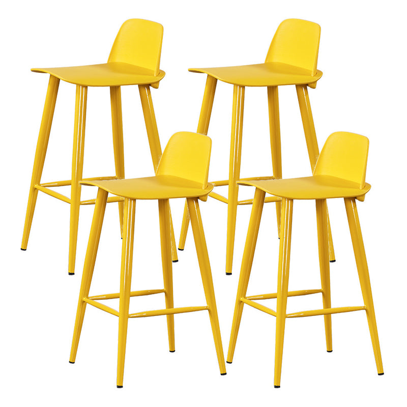 Contemporary Low Back Bar Stool Plastic Footrest Stool for Restaurant