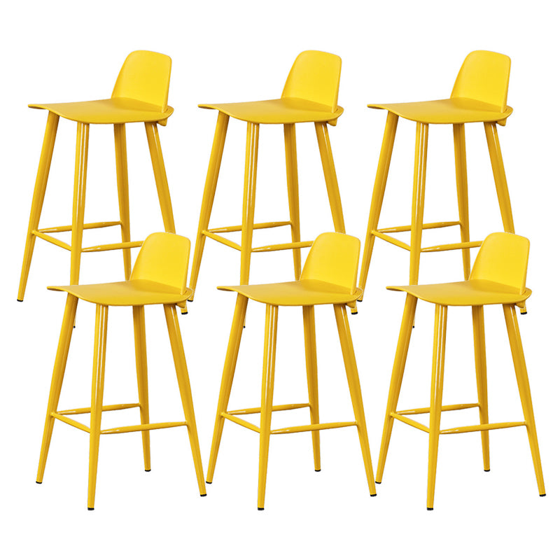 Contemporary Low Back Bar Stool Plastic Footrest Stool for Restaurant