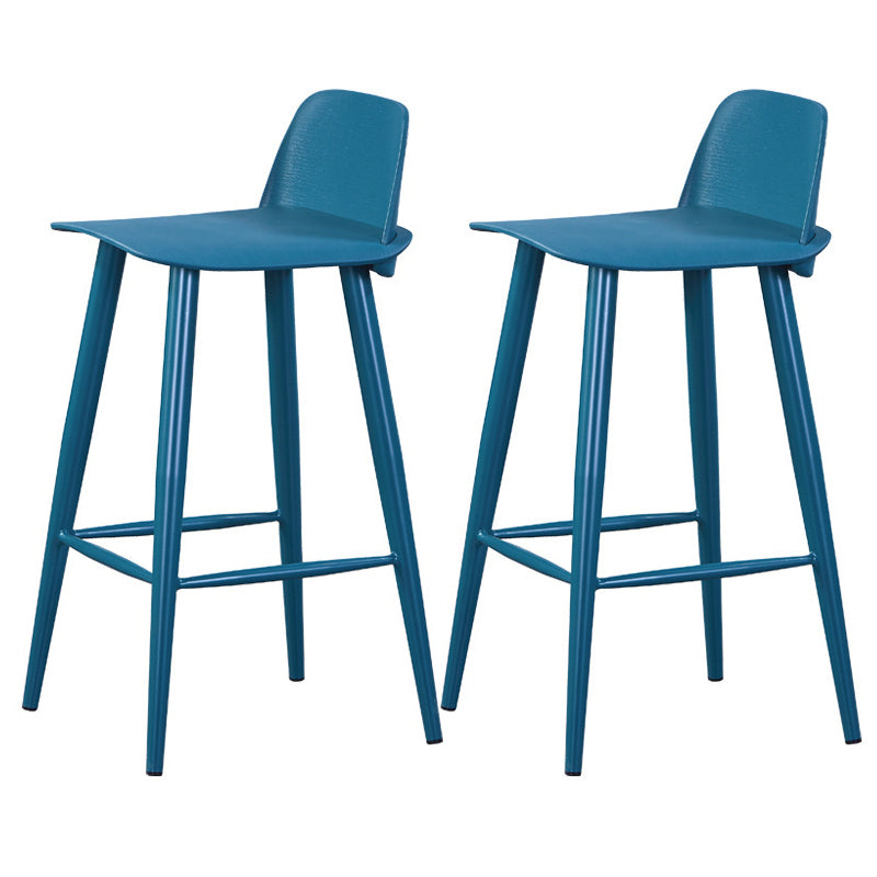 Contemporary Low Back Bar Stool Plastic Footrest Stool for Restaurant