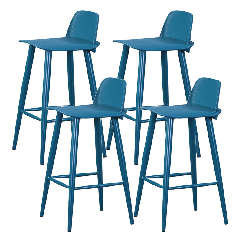 Contemporary Low Back Bar Stool Plastic Footrest Stool for Restaurant