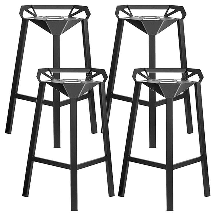 Industrial Low Back Bar Stool Metal Counter Height Stool in Black