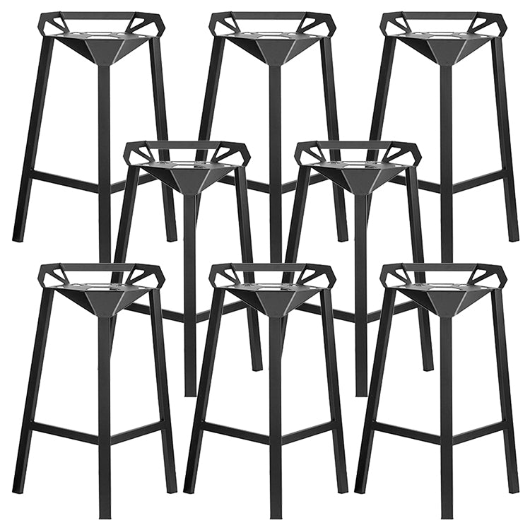 Industrial Low Back Bar Stool Metal Counter Height Stool in Black
