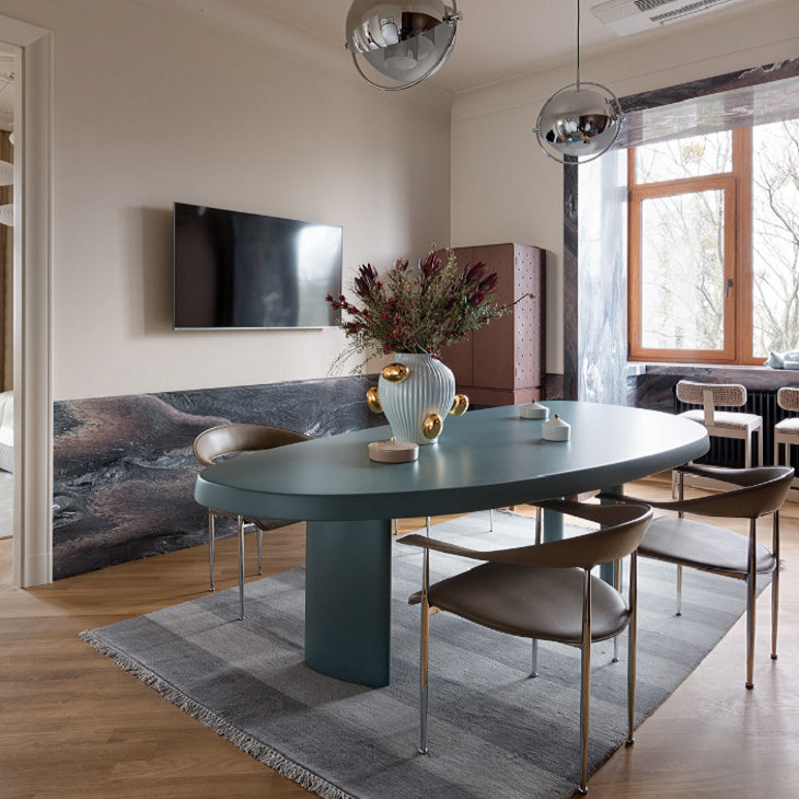 Free Form Solid Wood Dining Table Modern Furniture with Tripod Base in Matte Finish