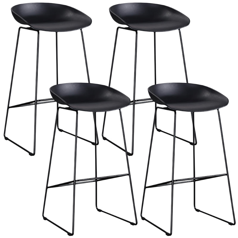 Industrial Low Back Bar Stool Metal Bar Stools in Black for Home Use
