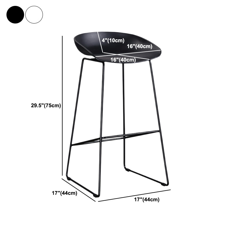 Industrial Low Back Bar Stool Metal Bar Stools in Black for Home Use