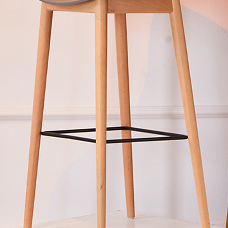 Modern Low Back Stool Plastic Footrest Bar Stool with Solid Wood Legs
