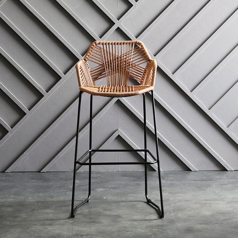 Scandinavian Plastic Rattan Bar Stool Armed Bucket Stool with Metal Legs