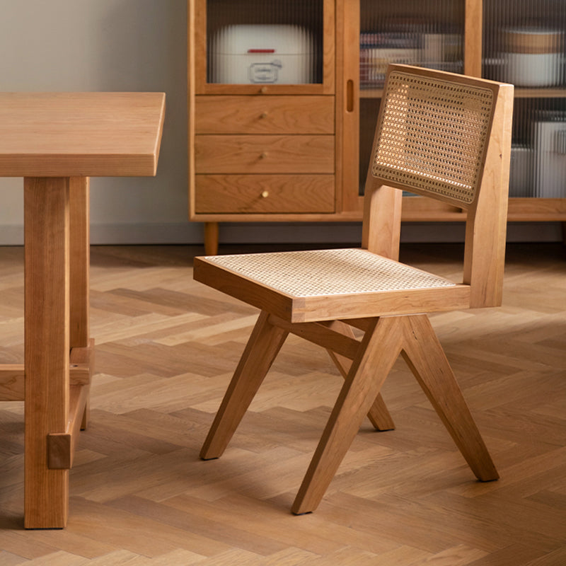 Natural Scandinavian Dining Chairs Rubber Wood Low Back Dining Side Chair