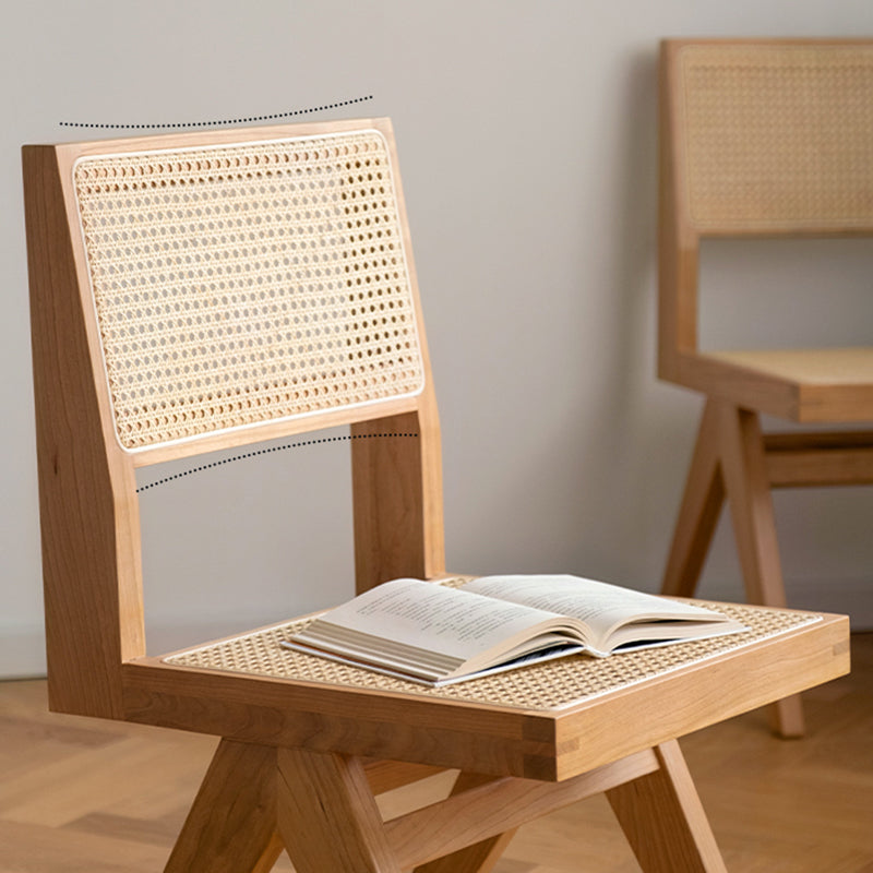 Natural Scandinavian Dining Chairs Rubber Wood Low Back Dining Side Chair
