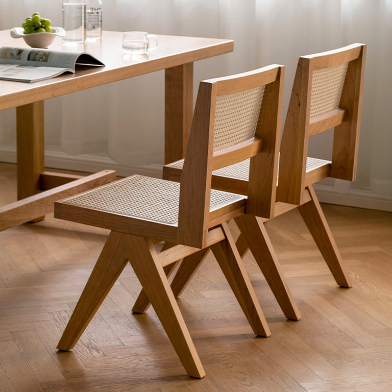 Natural Scandinavian Dining Chairs Rubber Wood Low Back Dining Side Chair