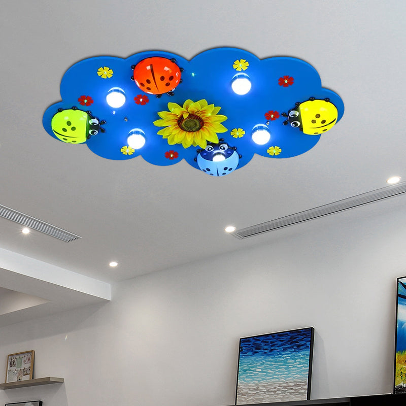 Kinderwolk inbouwlamp met lieveheersbeestje en zonnebloem houten plafondlamp in blauw voor de kleuterschool
