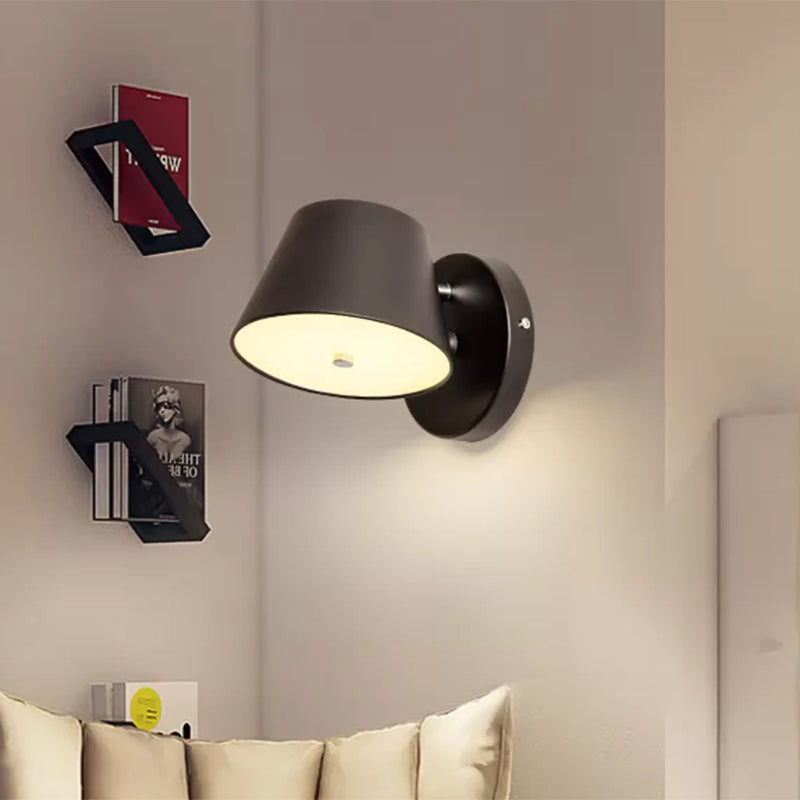 Lámpara de pared de sombra cónica nórdica Metal Metal Black/White Wall Donce para sala de estudio de dormitorio