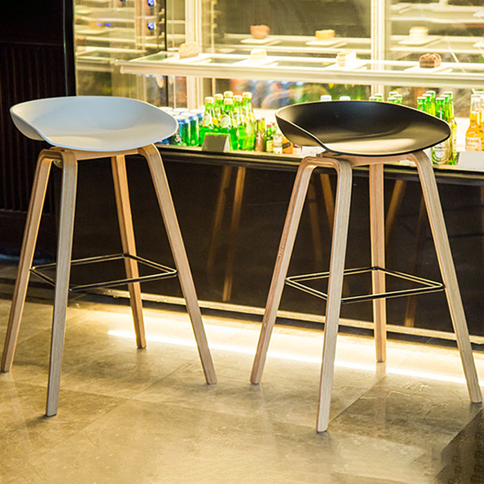 Contemporary Wood Stool Backrest Counter Plastic Counter Stool in Matte Finish for Indoor