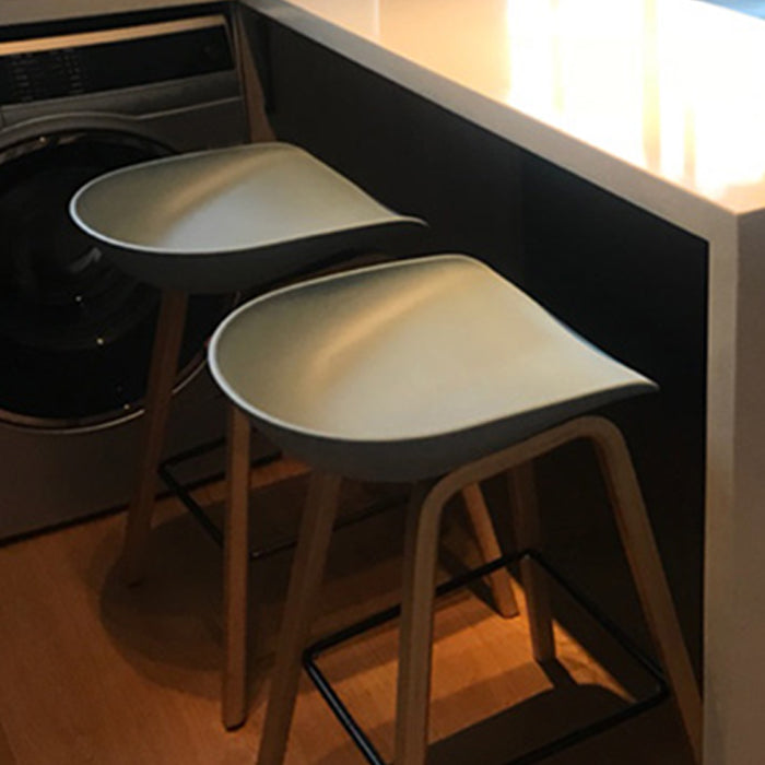 Contemporary Wood Stool Backrest Counter Plastic Counter Stool in Matte Finish for Indoor