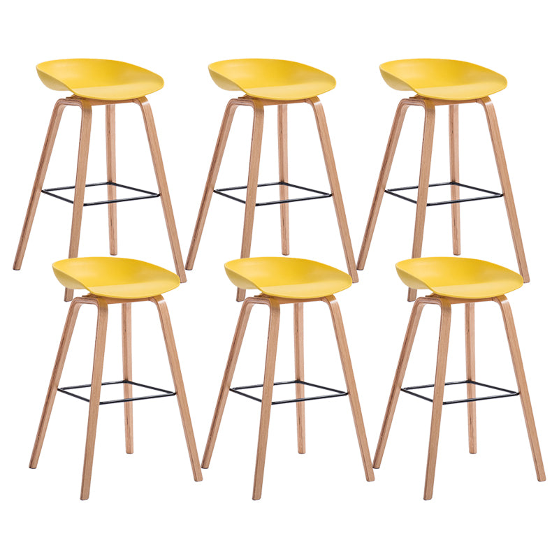 Contemporary Wood Stool Backrest Counter Plastic Counter Stool in Matte Finish for Indoor