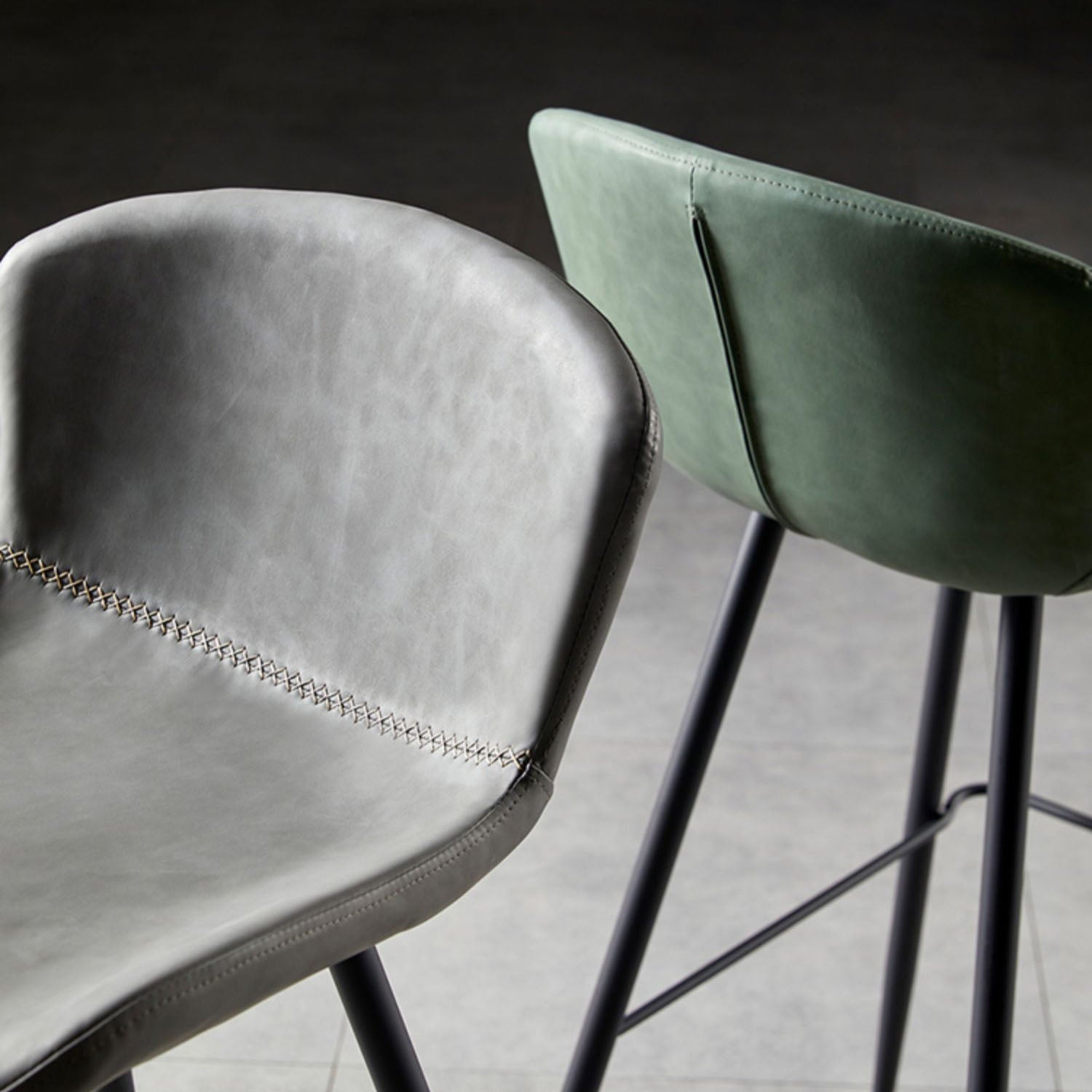 Scandinavian Bucket Backless Stool Leather Upholstered Counter Stool