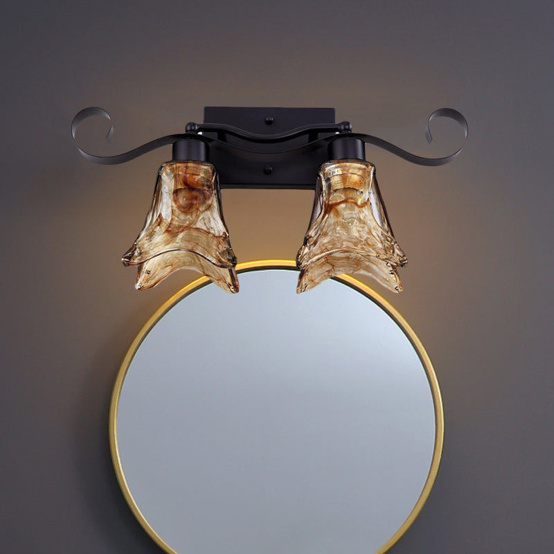 Bräune strukturierte Glasblumenform Eitelkeitsbeleuchtung Klassische 2/3 Lichter Badezimmer Wandmontagelampe in Schwarz