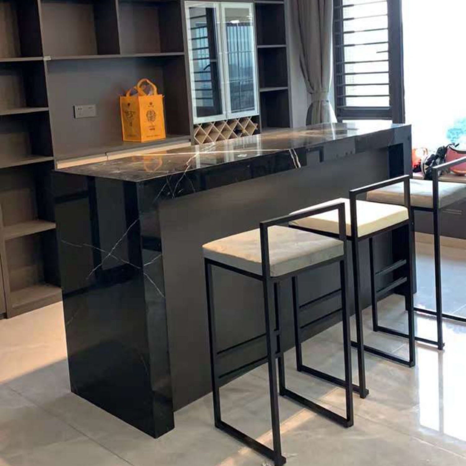 Metal Low Back Bar Stool Modern Indoor Counter Stool with Upholstered