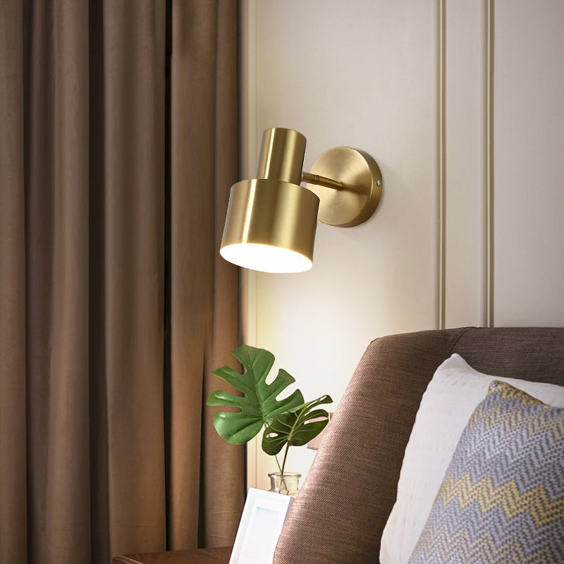 Modern Single Black/Golden Wall Mounted Sconce Metallic Wall Light for Bedroom