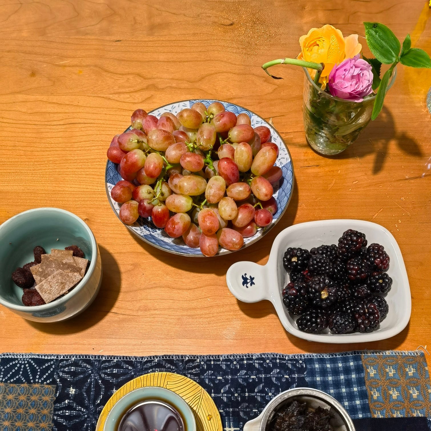 Modern Style Dining Table Solid Wood Rectangle Table for Home