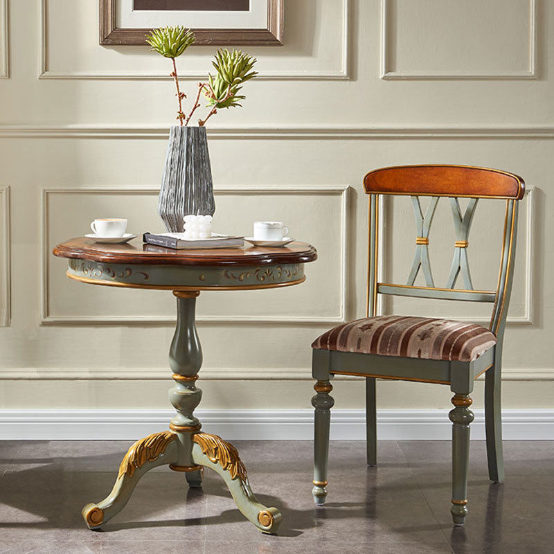 French Country Distressed Coffee Table Wooden Cocktail Table for Home