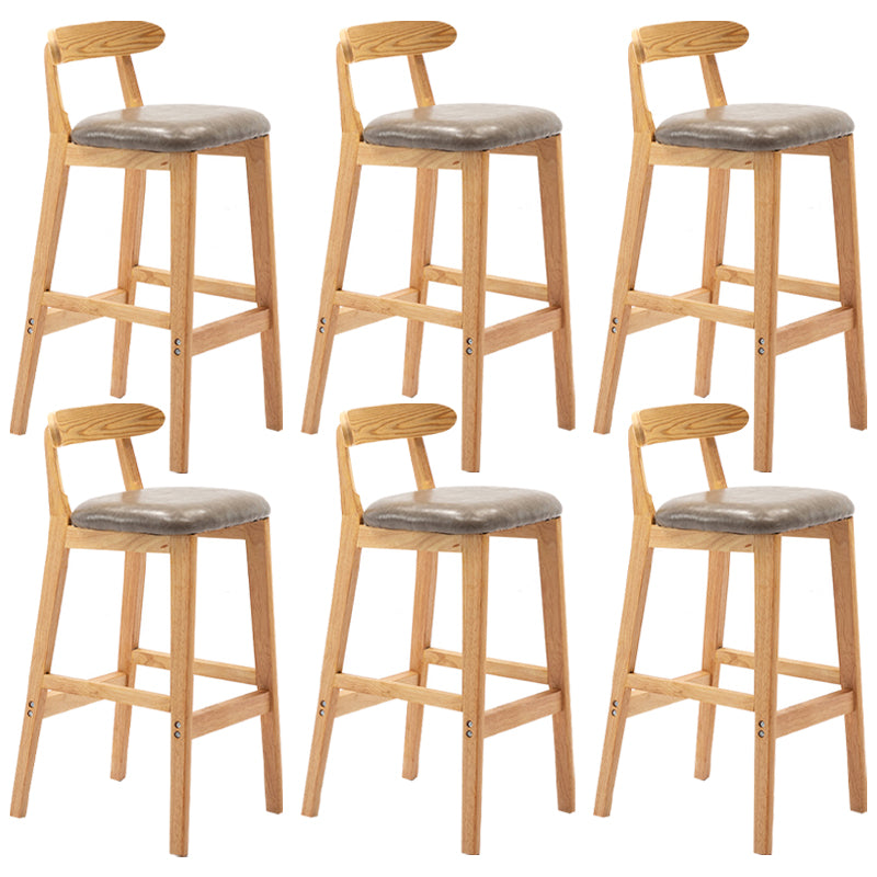Modern Armless Backrest Counter Stool Rubber Wood Cafe Bar Stool with Seat and Pedal
