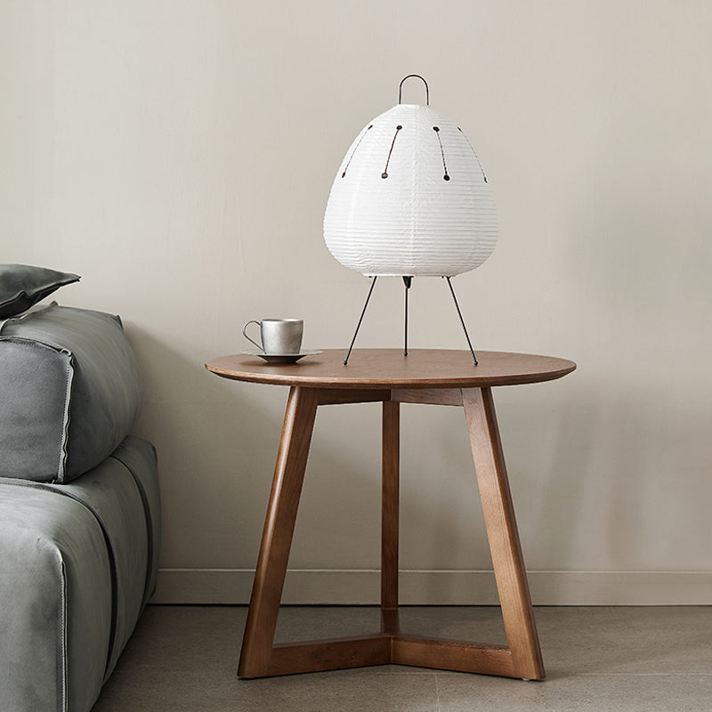 Scandinavian Solid Wood Round Top Side Table 19.6-inch 3 Legs End Table