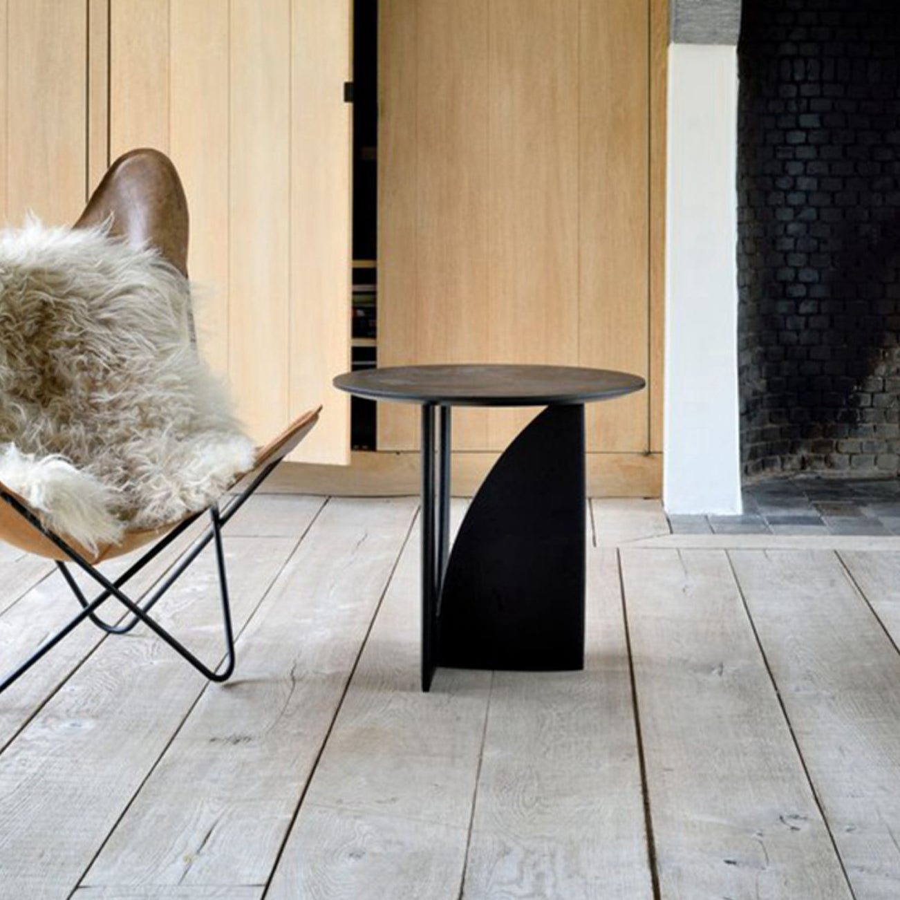 Round Solid Wood Table with Abstract Base Design Nordic Style Side Table