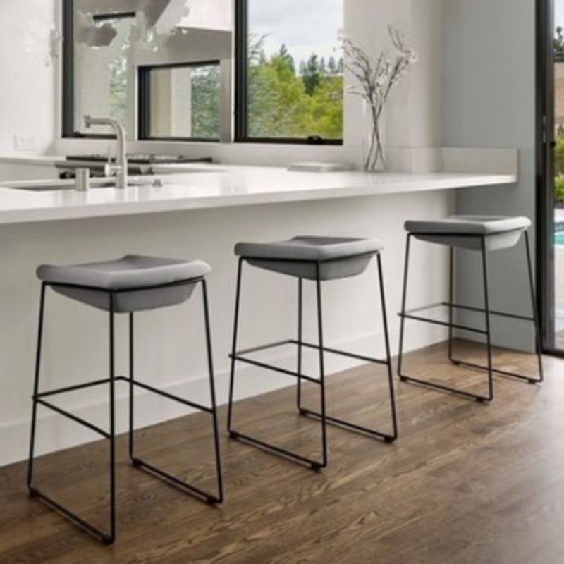 Modern Armless Backless Counter Stool Iron Bar Stool with Cushion and Pedal for Kitchen