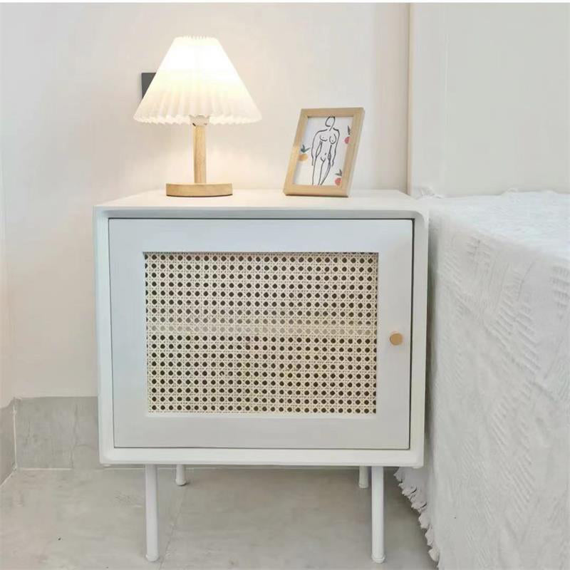 Pine and Rattan Bed Nightstand Contemporary Bedside Cabinet with 1 Door