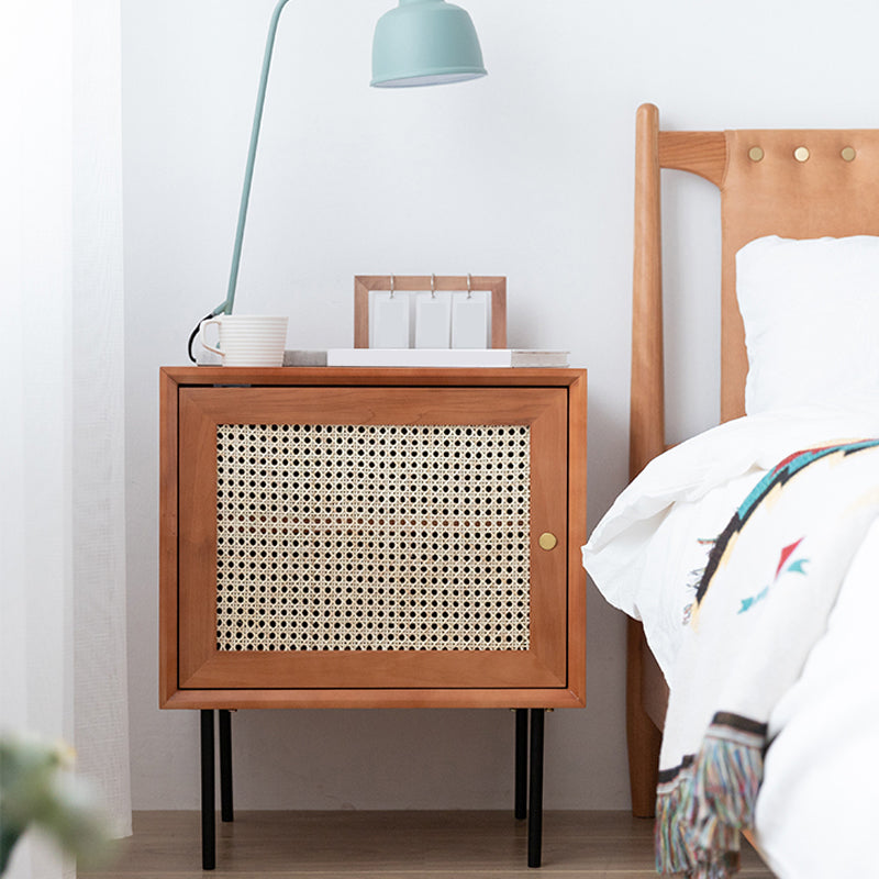 Pine and Rattan Bed Nightstand Contemporary Bedside Cabinet with 1 Door