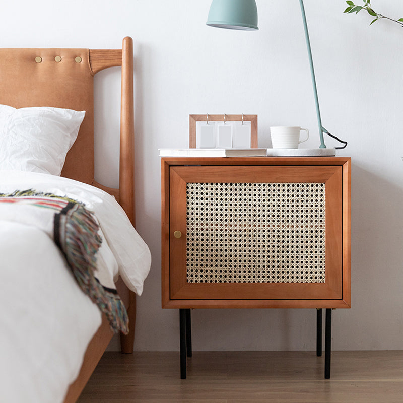 Pine and Rattan Bed Nightstand Contemporary Bedside Cabinet with 1 Door