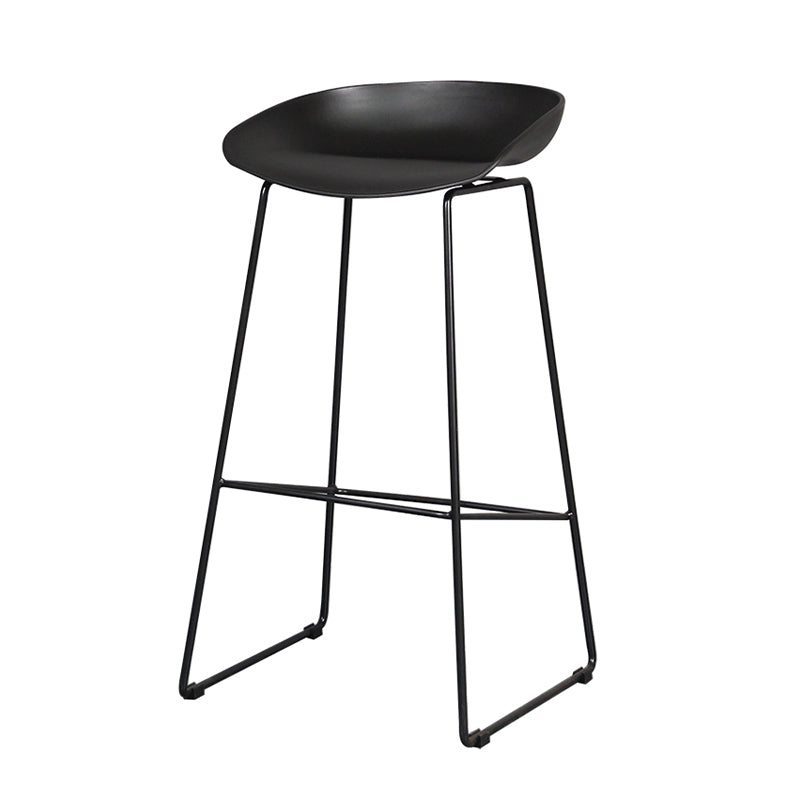 Scandinavian Plastic Bar Stools Footrest Indoor Counter Stool with Metal Legs